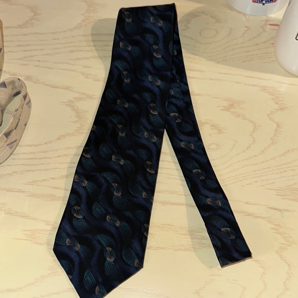 Oscar de la renta tie